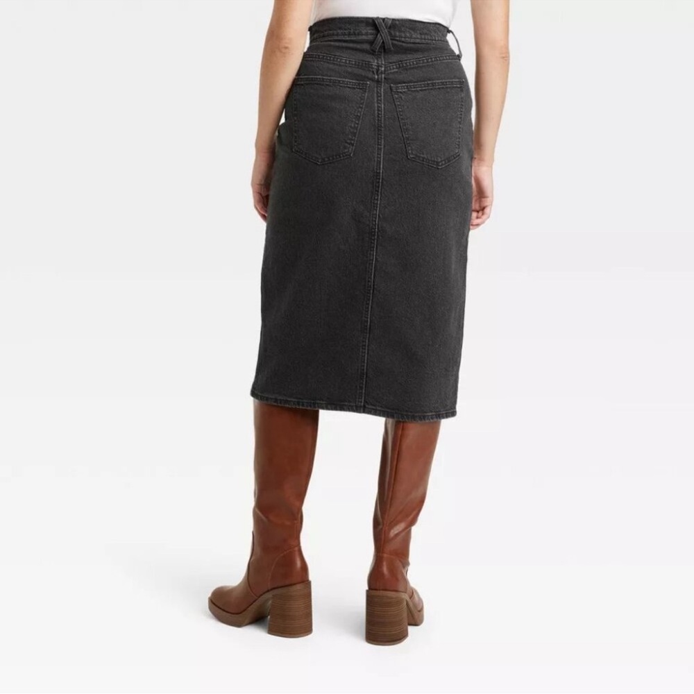 Universal Thread High Rise Front Slit Midi Skirt/ Size: 6 - Picture 3 of 6
